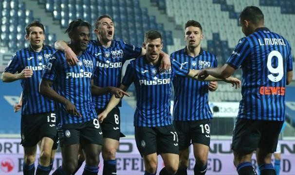 百家乐-真蓝黑豪胜宣战皇马 那不勒斯沉默应对换帅传闻