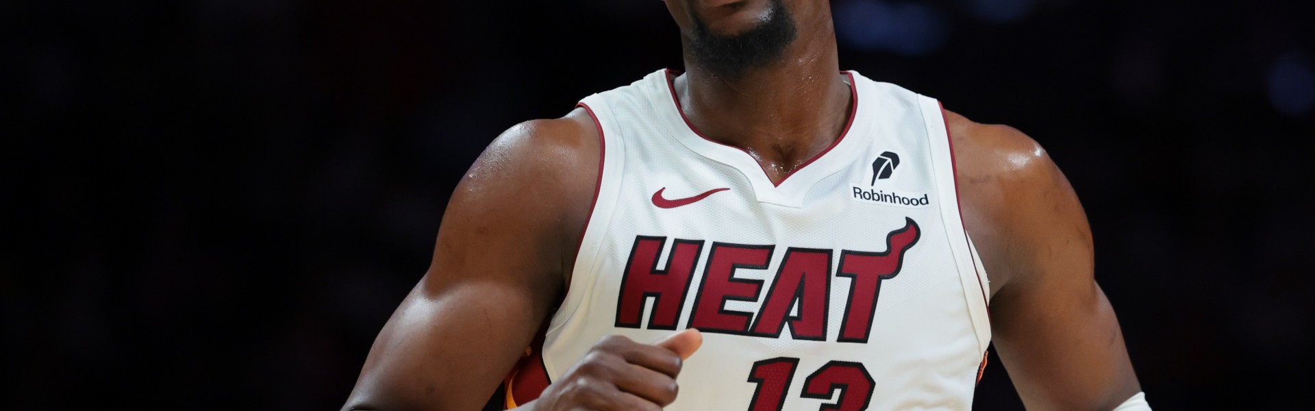 游戏玩法-维金斯：阿德巴约和韦尔篮板球表现堪称统治级 场上存在感十足